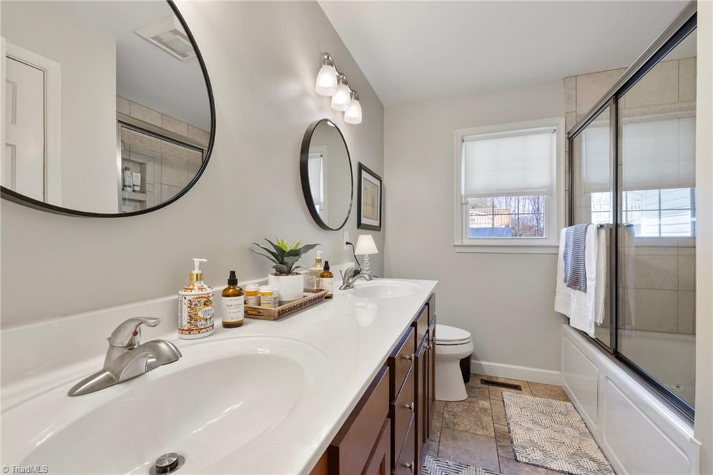 1823 River Dale Road Pfafftown, NC 27040 - Photo 18 of 31 Gallery Image 18