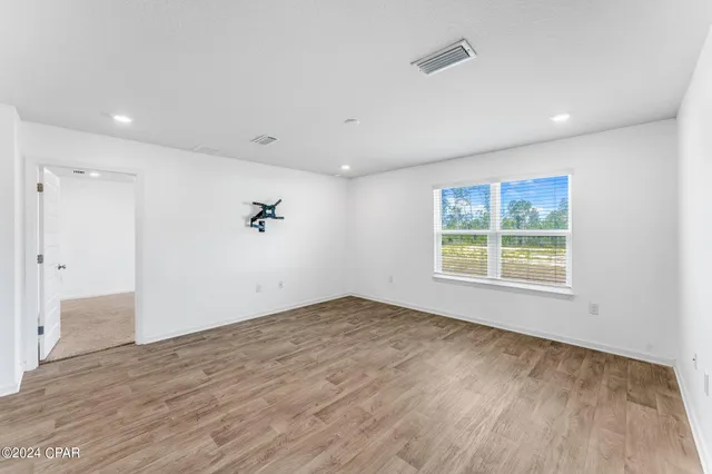 $2,400 | 4809 Loblolly Way, Panama City, FL 32404