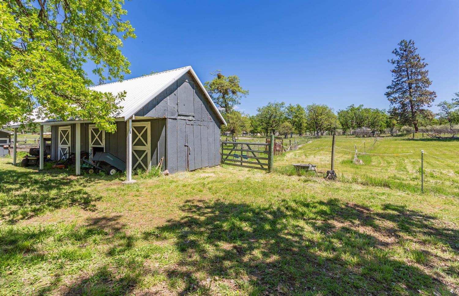 15242 Jones Road White City, OR 97503 - Photo 31 of 35 Additional Photo