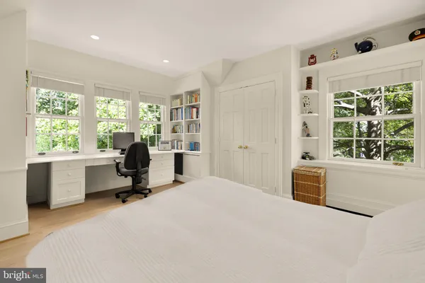 $6,879,000 | 2927 44th Street Northwest, Washington, DC 20016