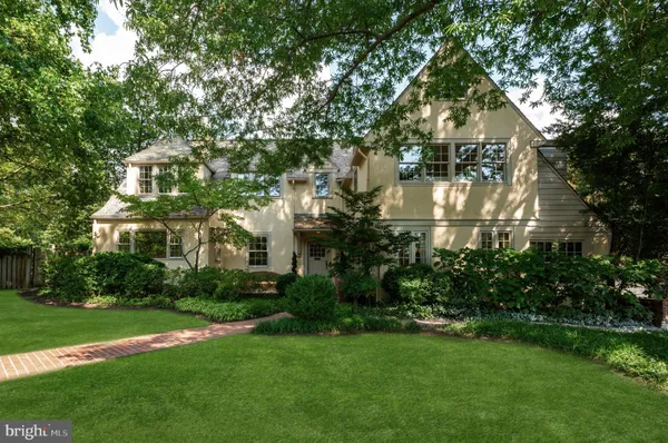 $6,879,000 | 2927 44th Street Northwest, Washington, DC 20016