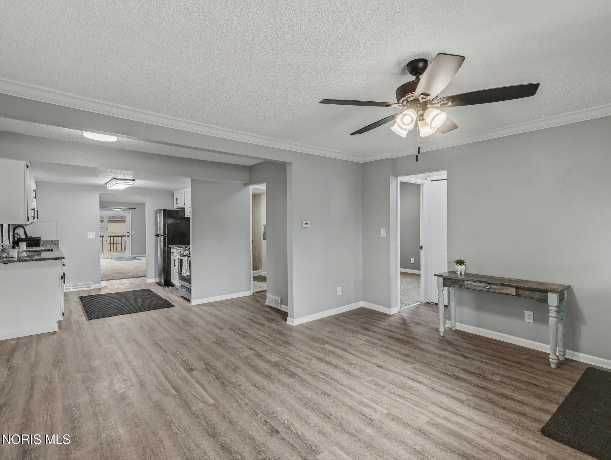 5845 Douglas Road Toledo, OH 43613 - Photo 16 of 24 006_file_4616