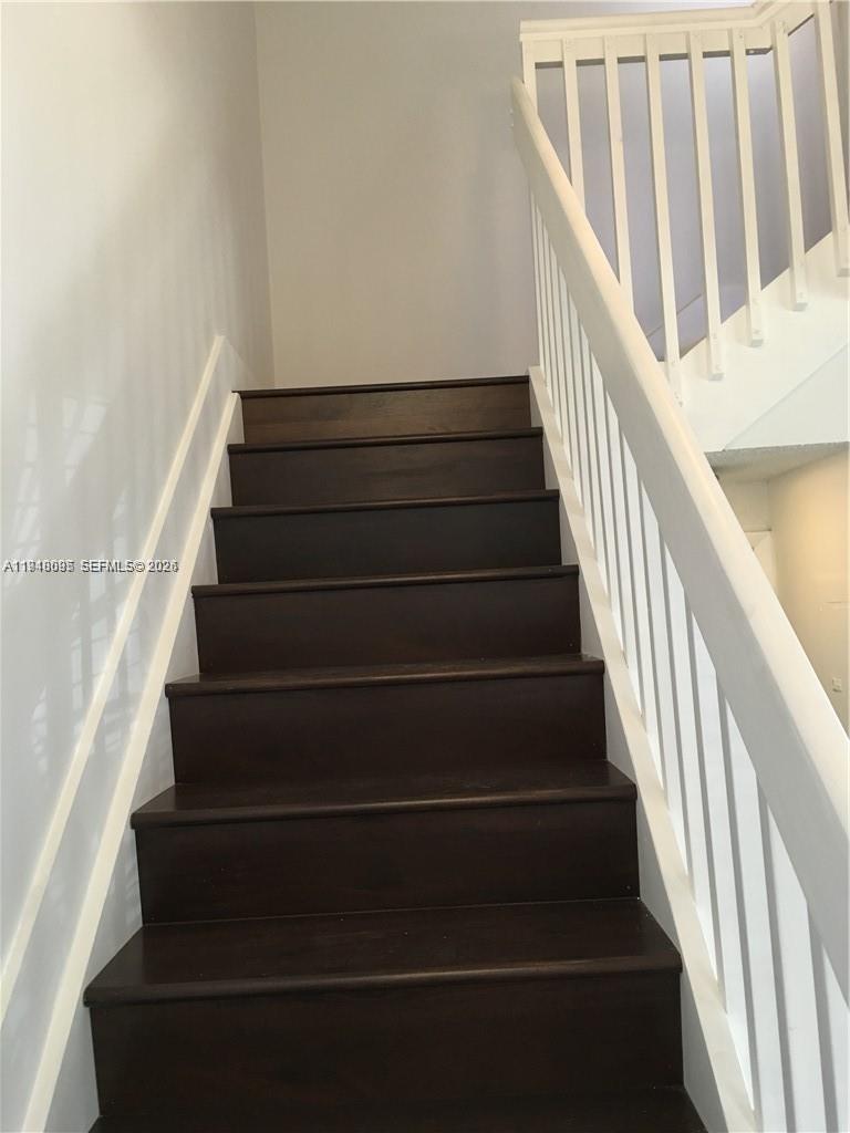 561 Racquet Club Road, Unit 21 Weston, FL 33326 - Photo 6 of 11