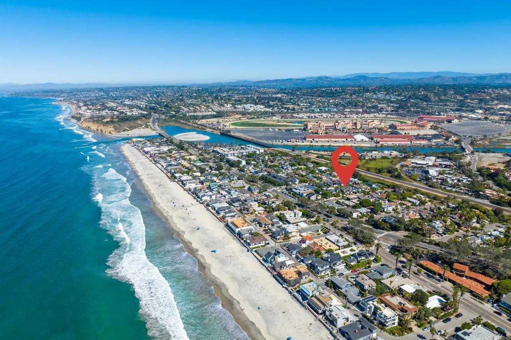236 24th Street Del Mar, CA 92014 - Photo 39 of 44 a view of a city