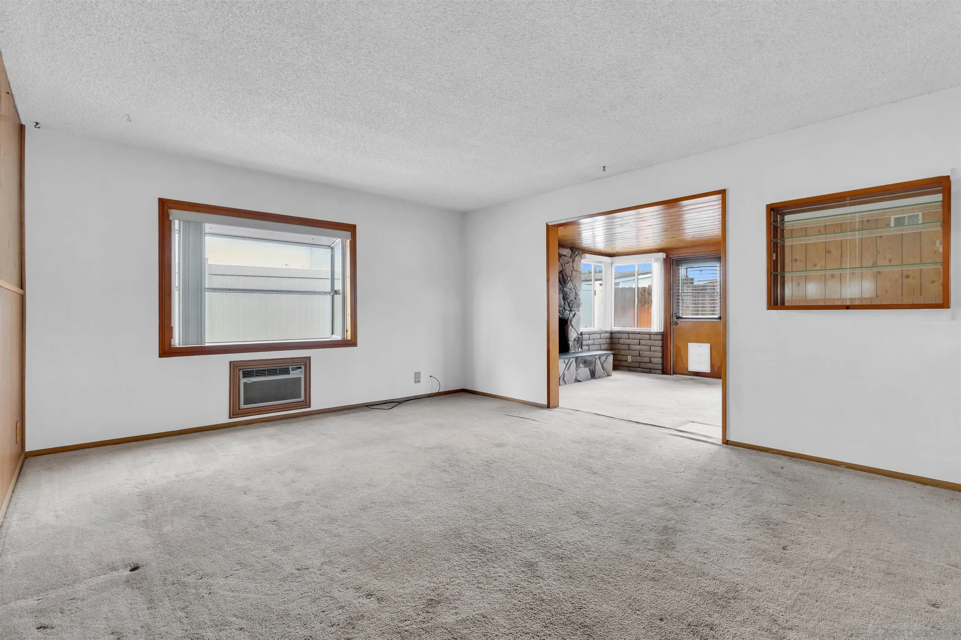 901 St George Court Spring Valley, CA 91977 - Photo 6 of 32 Gallery Image 6