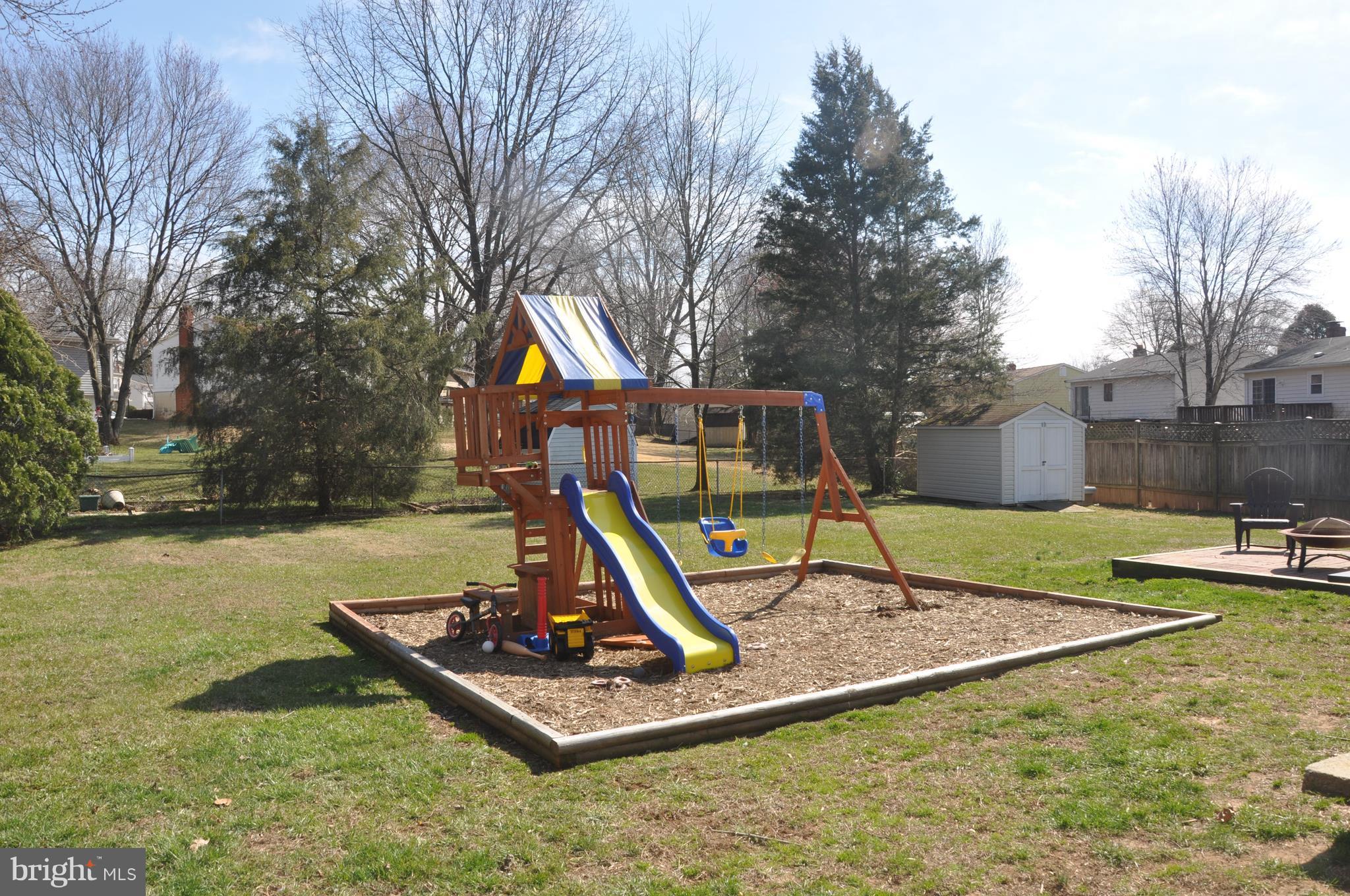 13847 Meadowbrook Road Woodbridge, VA 22193 - Photo 23 of 29 a view of a park with slide