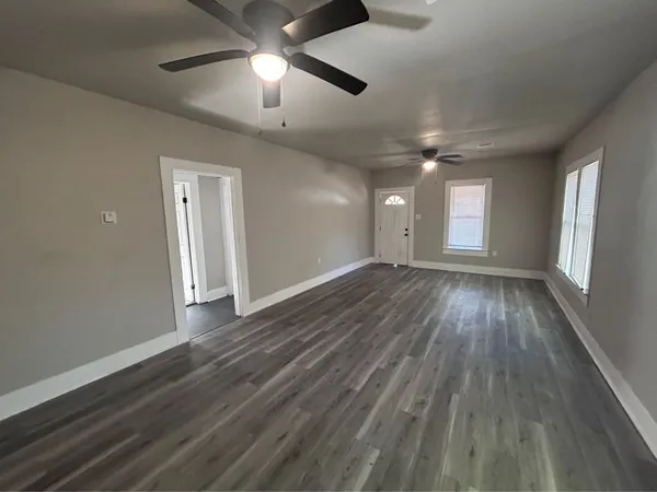 $1,325 | 1710 West 15th Street, Port Arthur, TX 77640