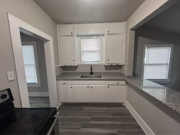 $1,325 | 1710 West 15th Street, Port Arthur, TX 77640