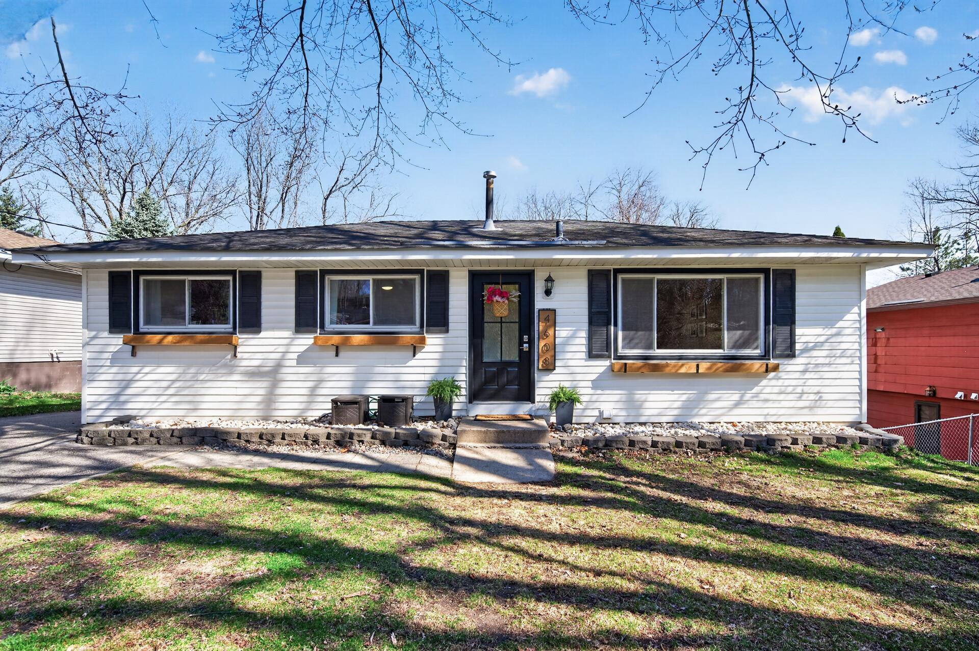 4608 Manchester Road Mound, MN 55364 - Photo 2 of 40