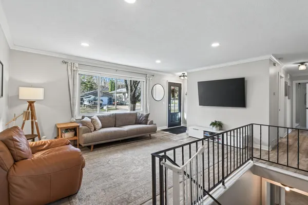 $375,000 | 4608 Manchester Road, Mound, MN 55364