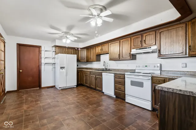 $185,000 | 122 South 4th Street, Tipton, IN 46072