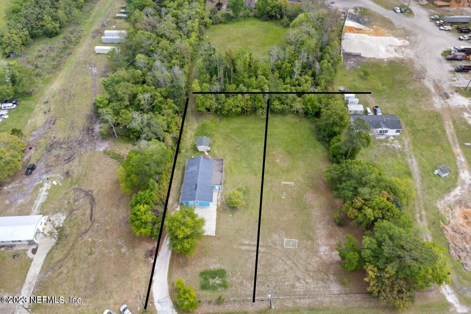 3007 Leon Road Jacksonville, FL 32246 - Photo 3 of 8 20230324213620240879000000-7