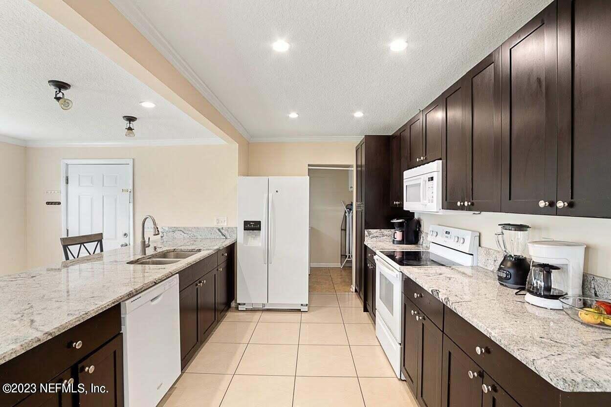 3007 Leon Road Jacksonville, FL 32246 - Photo 4 of 8 20230324211954590303000000