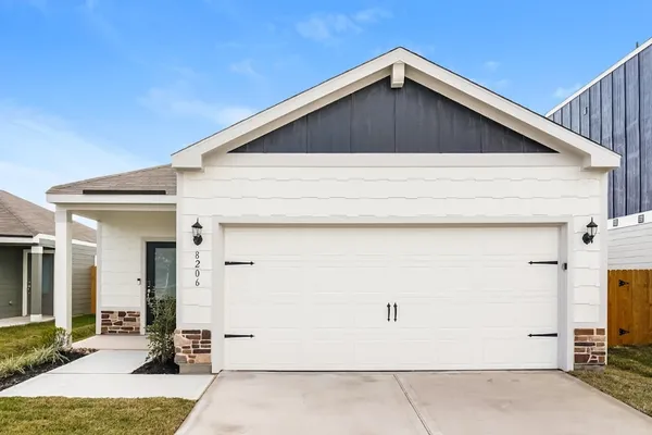$1,799 | 8206 Blooming Meadow Lane, Houston, TX 77016