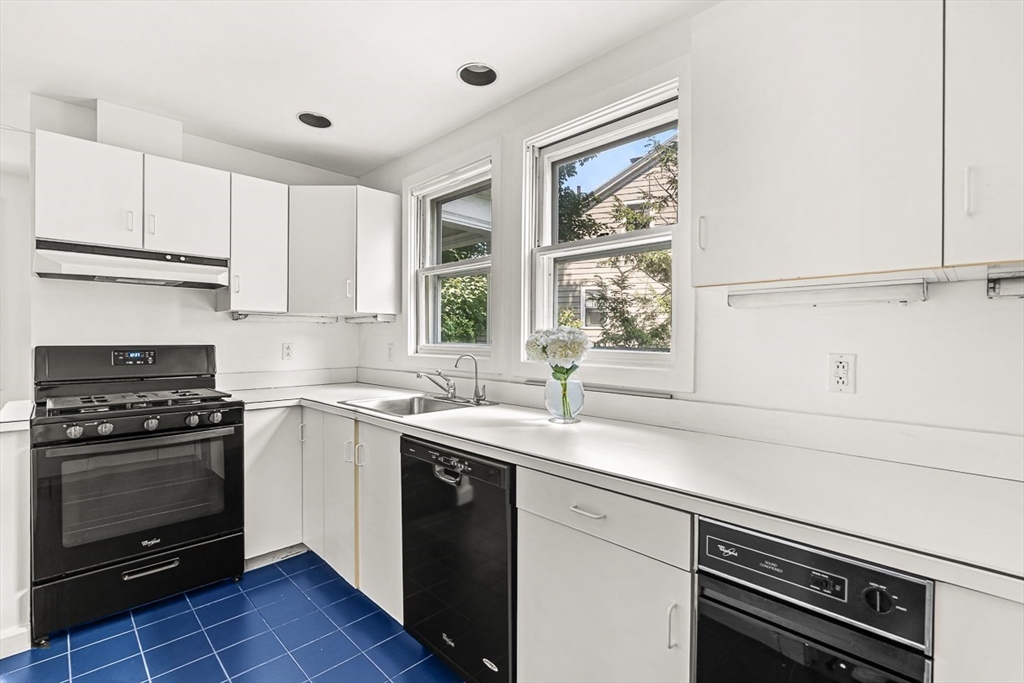 19 Glengarry Road Winchester, MA 01890 - Photo 17 of 42