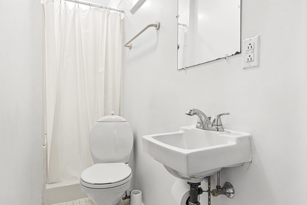 19 Glengarry Road Winchester, MA 01890 - Photo 34 of 42