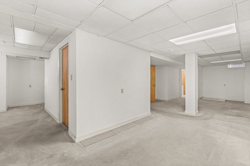 19 Glengarry Road Winchester, MA 01890 - Photo 38 of 42