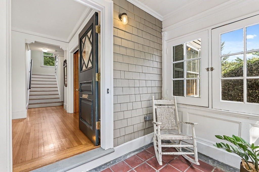 19 Glengarry Road Winchester, MA 01890 - Photo 7 of 42