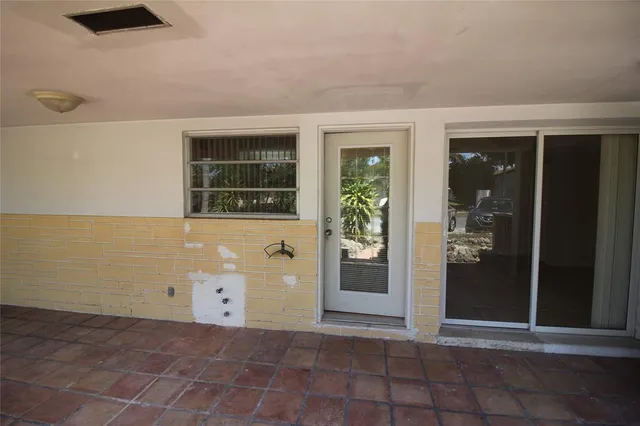 $1,500 | 909 Northeast 12th Avenue, Unit B, Pompano Beach, FL 33060