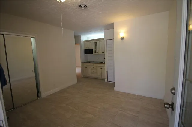 $1,500 | 909 Northeast 12th Avenue, Unit B, Pompano Beach, FL 33060