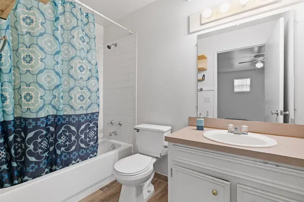 $1,425 | 1304 Delano Street, Unit B, Austin, TX 78721