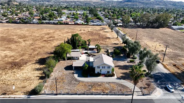 $1,050,000 | 41531 Acacia E Avenue, Hemet, CA 92544