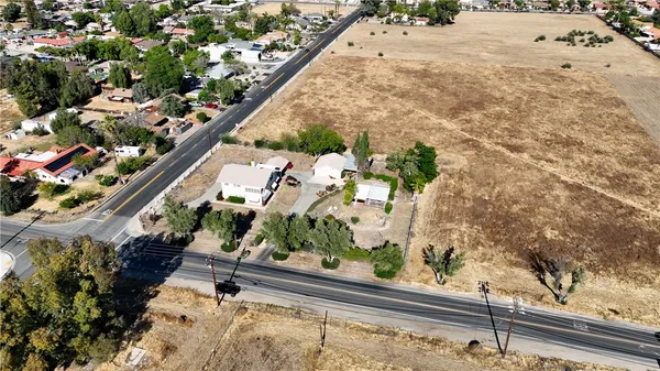 $1,050,000 | 41531 Acacia E Avenue, Hemet, CA 92544