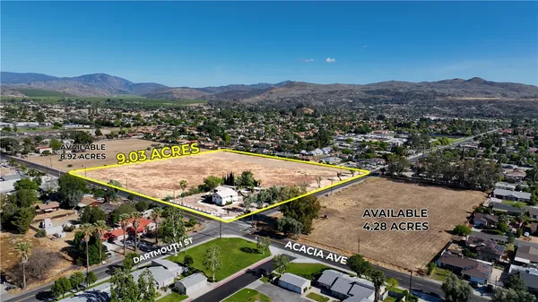 $1,050,000 | 41531 Acacia E Avenue, Hemet, CA 92544