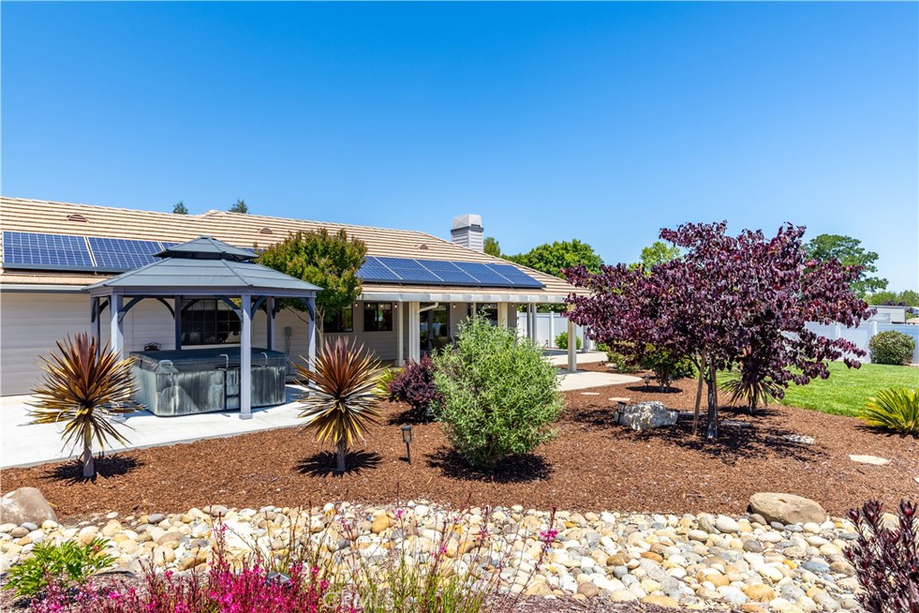 1275 Shane Lane Templeton, CA 93465 - Photo 59 of 70 a front view of a house with a yard