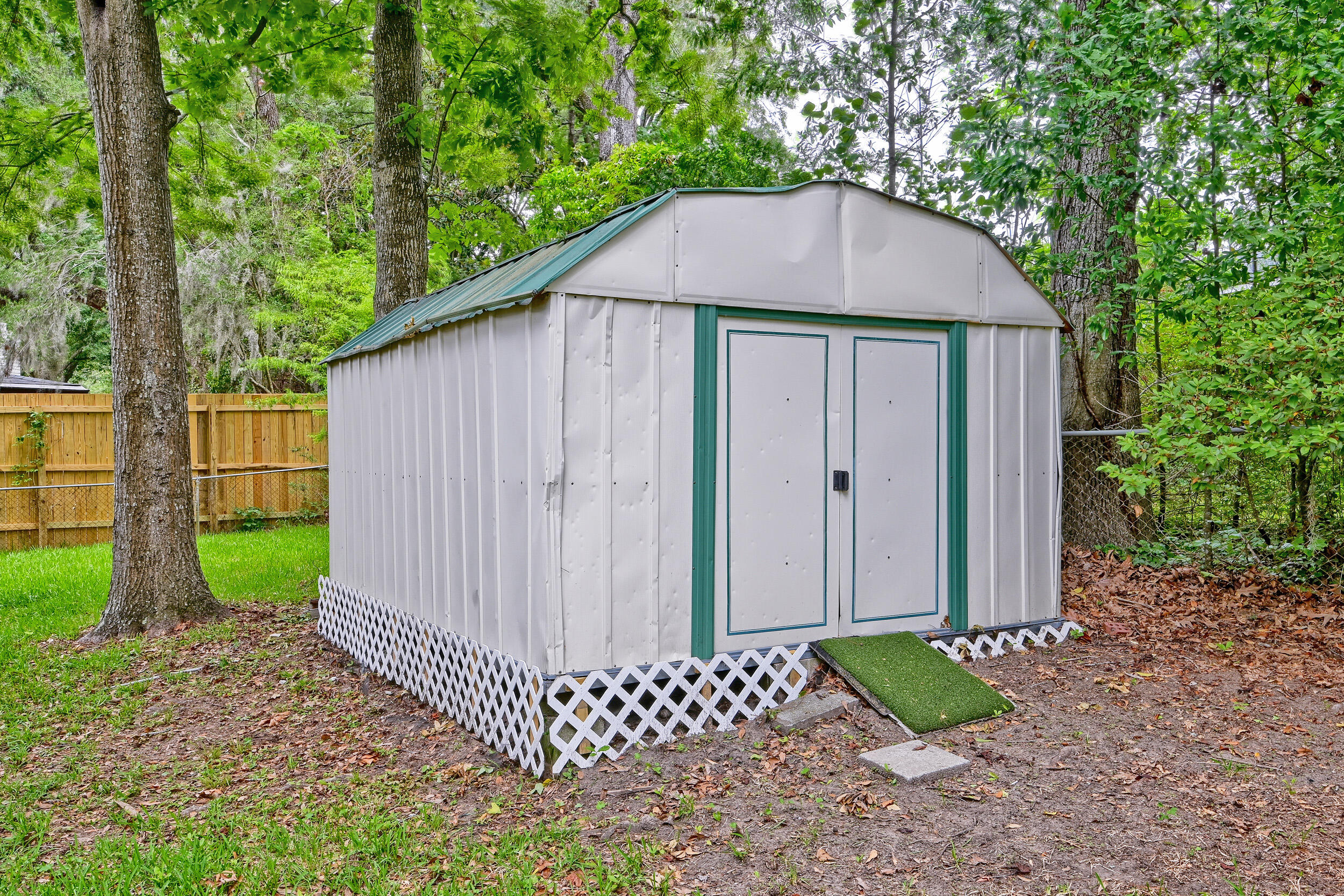 1214 Redeemer Drive Hanahan, SC 29410 - Photo 37 of 42 DSC_5761-HDR(5)