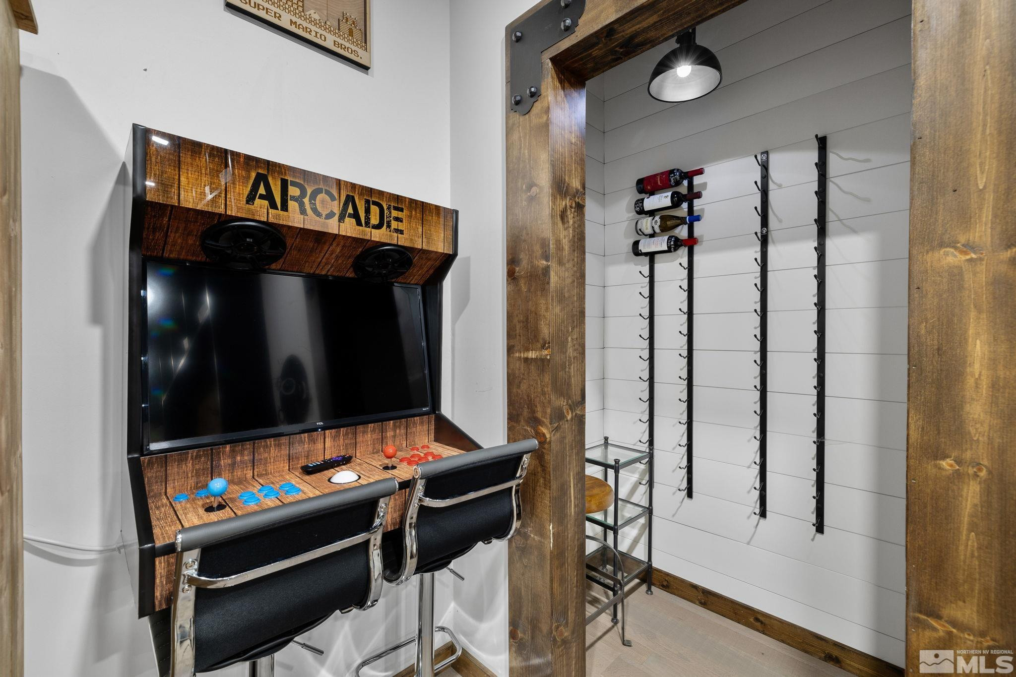 520 Laurel Lane Stateline, NV 89449 - Photo 23 of 29 a view of an entryway with tables