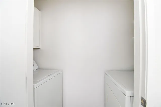 $1,450 | 950 Seven Hills Drive, Unit 222, Henderson, NV 89052