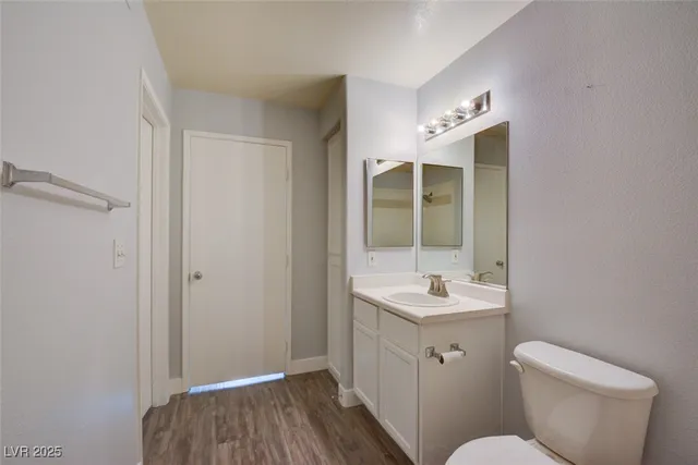 $1,500 | 950 Seven Hills Drive, Unit 222, Henderson, NV 89052