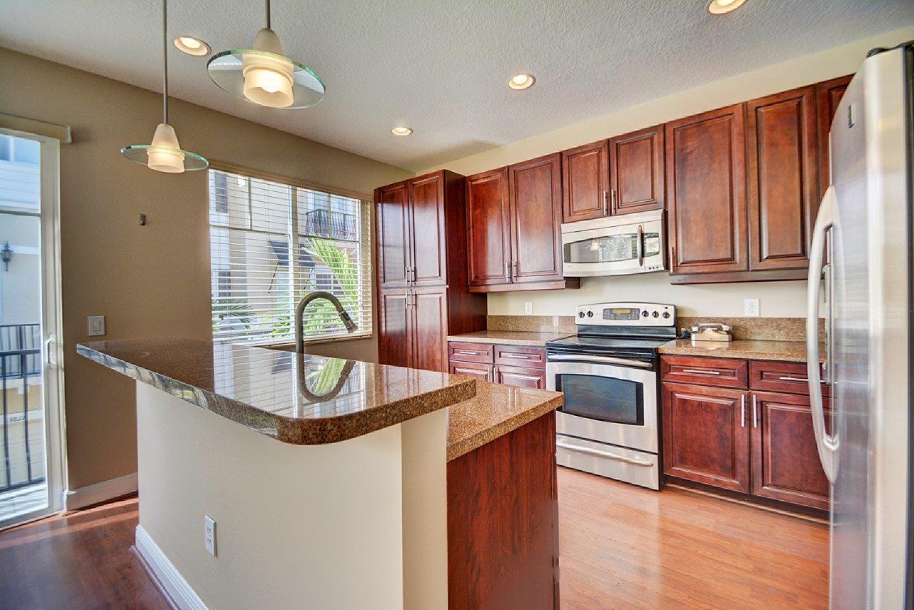 3821 Northwest 5th Terrace Boca Raton, FL 33431 - Photo 4 of 29 Kitchen - Granite, beautiful cabinets