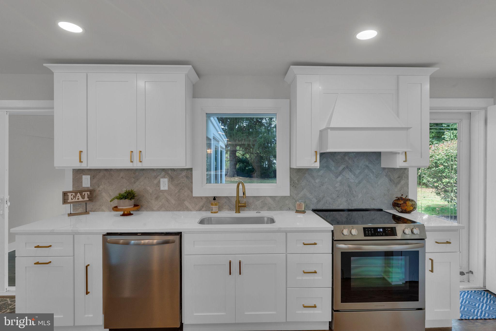 5 Spring Lane Yardley, PA 19067 - Photo 26 of 64 Kitchen