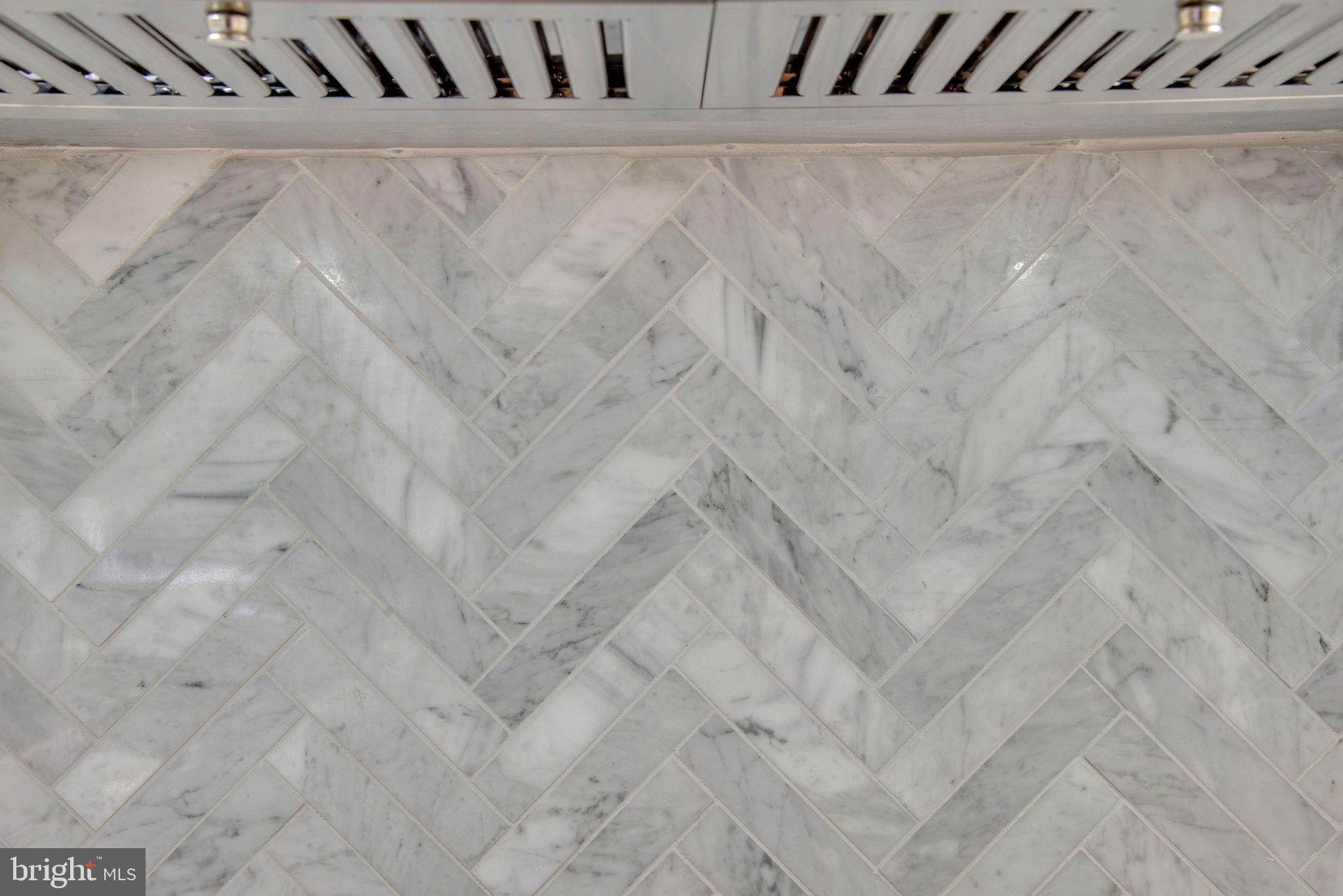 5 Spring Lane Yardley, PA 19067 - Photo 28 of 64 Close-up of kitchen tiles