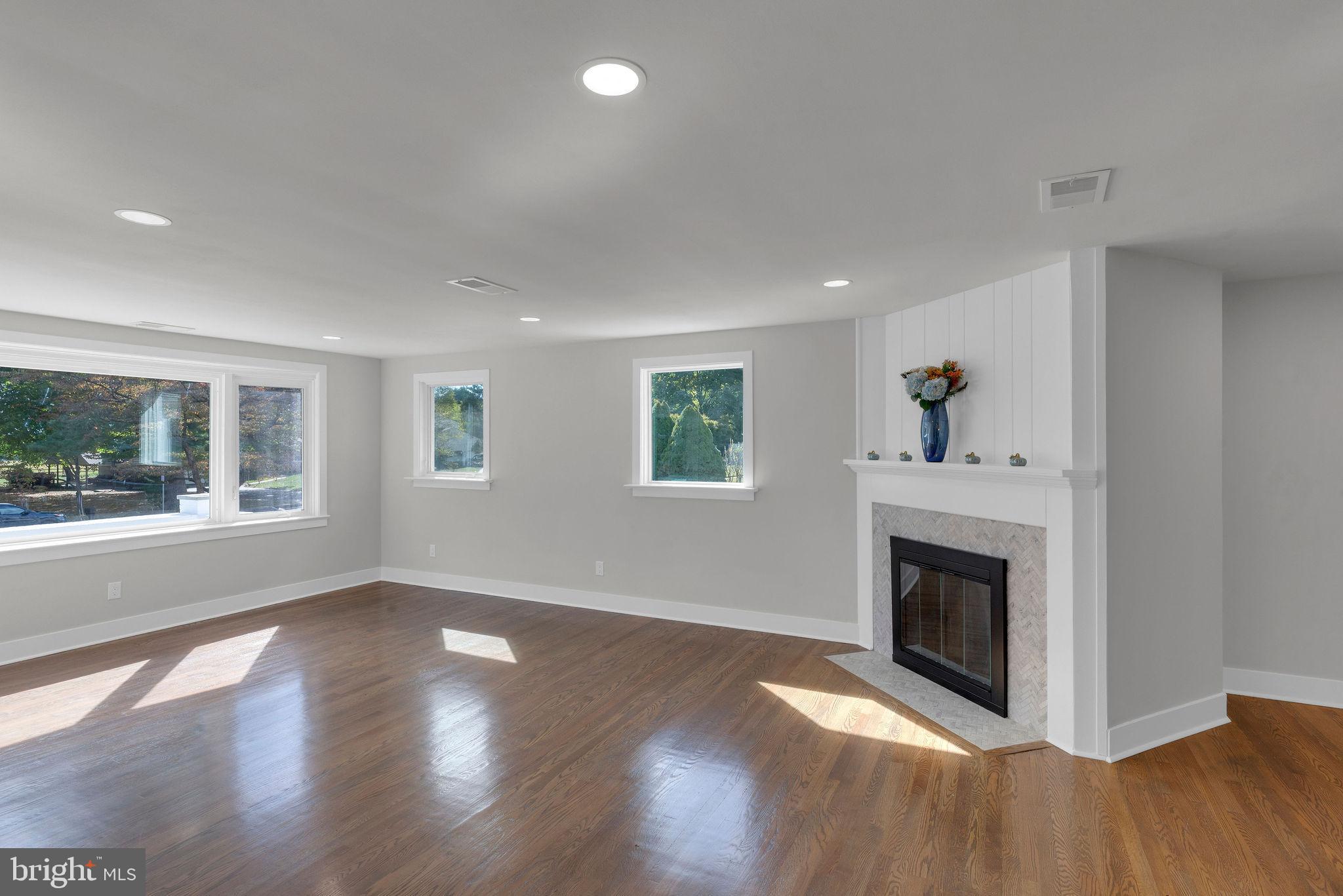 5 Spring Lane Yardley, PA 19067 - Photo 31 of 64 Hallway to living room