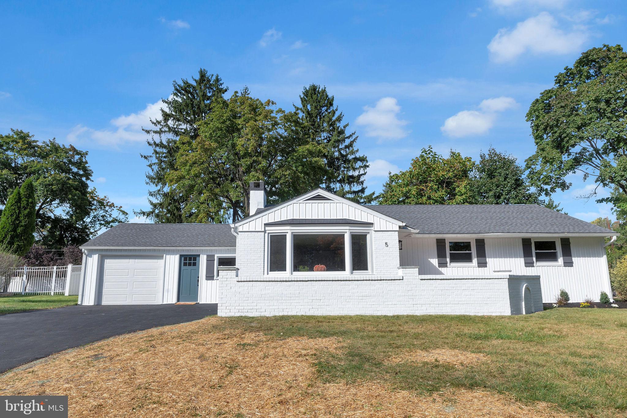 5 Spring Lane Yardley, PA 19067 - Photo 5 of 64 Front yard with garage