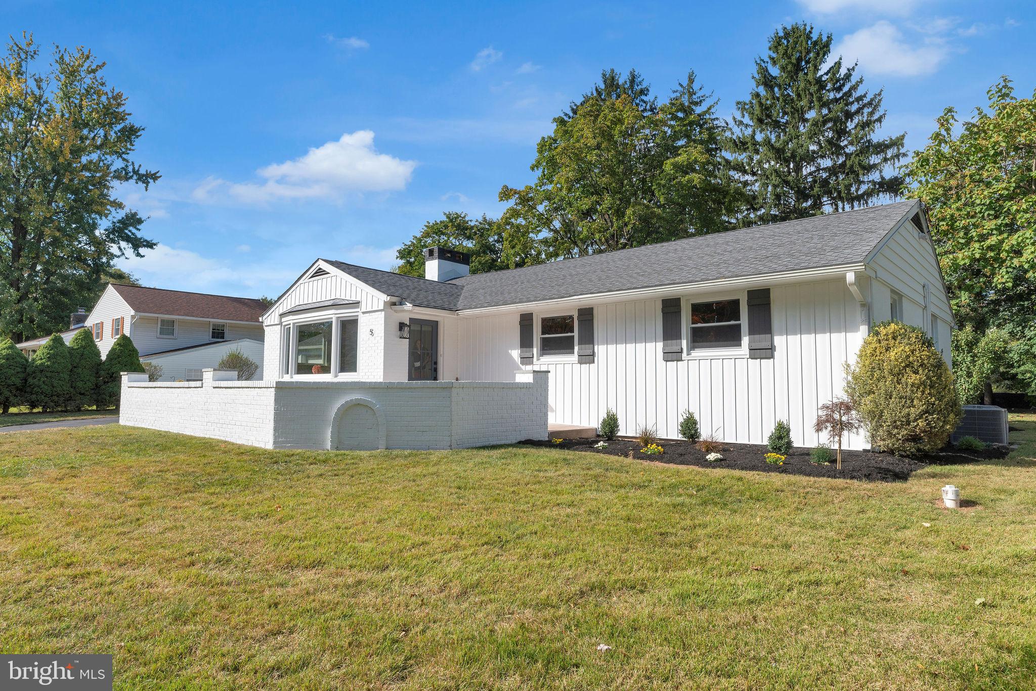 5 Spring Lane Yardley, PA 19067 - Photo 7 of 64 Side yard: close-up