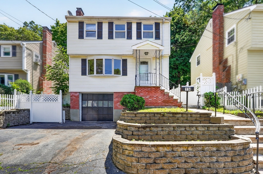 114 Glenellen Road Boston, MA 02132 - Photo 4 of 42