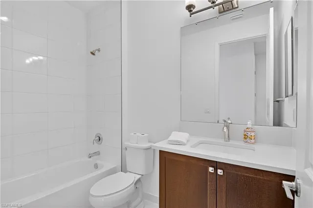 $1,100,000 | 20908 Thistle Leaf Lane, Estero, FL 33928