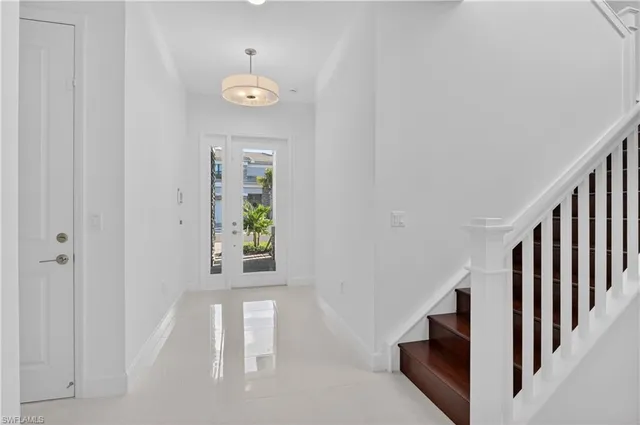 $1,100,000 | 20908 Thistle Leaf Lane, Estero, FL 33928