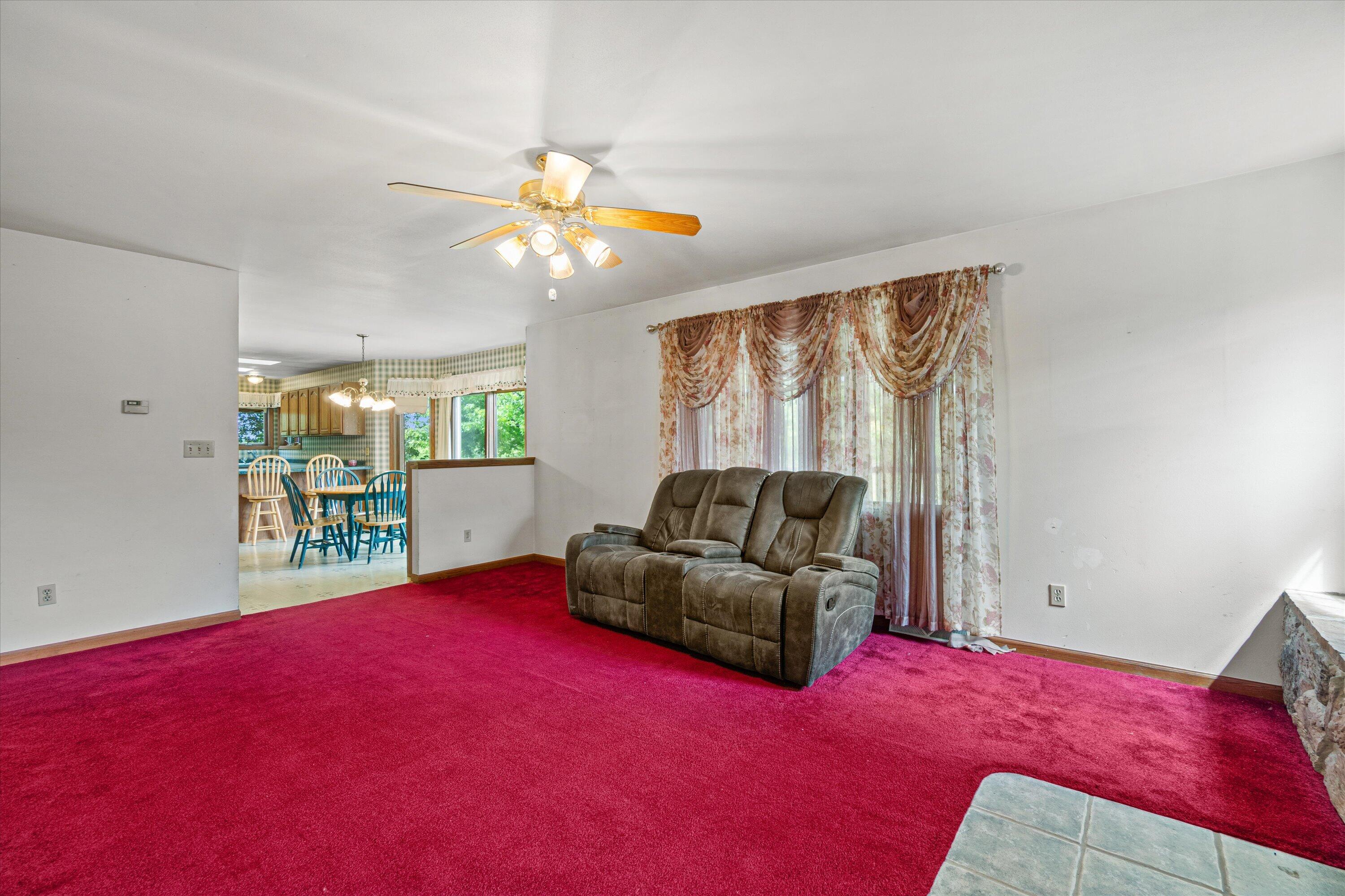 22302 Church Road Dover, WI 53139 - Photo 24 of 80 Family Room