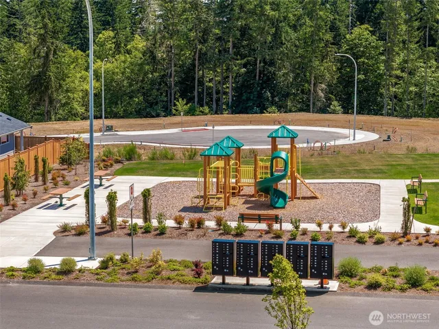 $679,990 | 3970 McCormick Vlg Drive, Bremerton, WA 98312