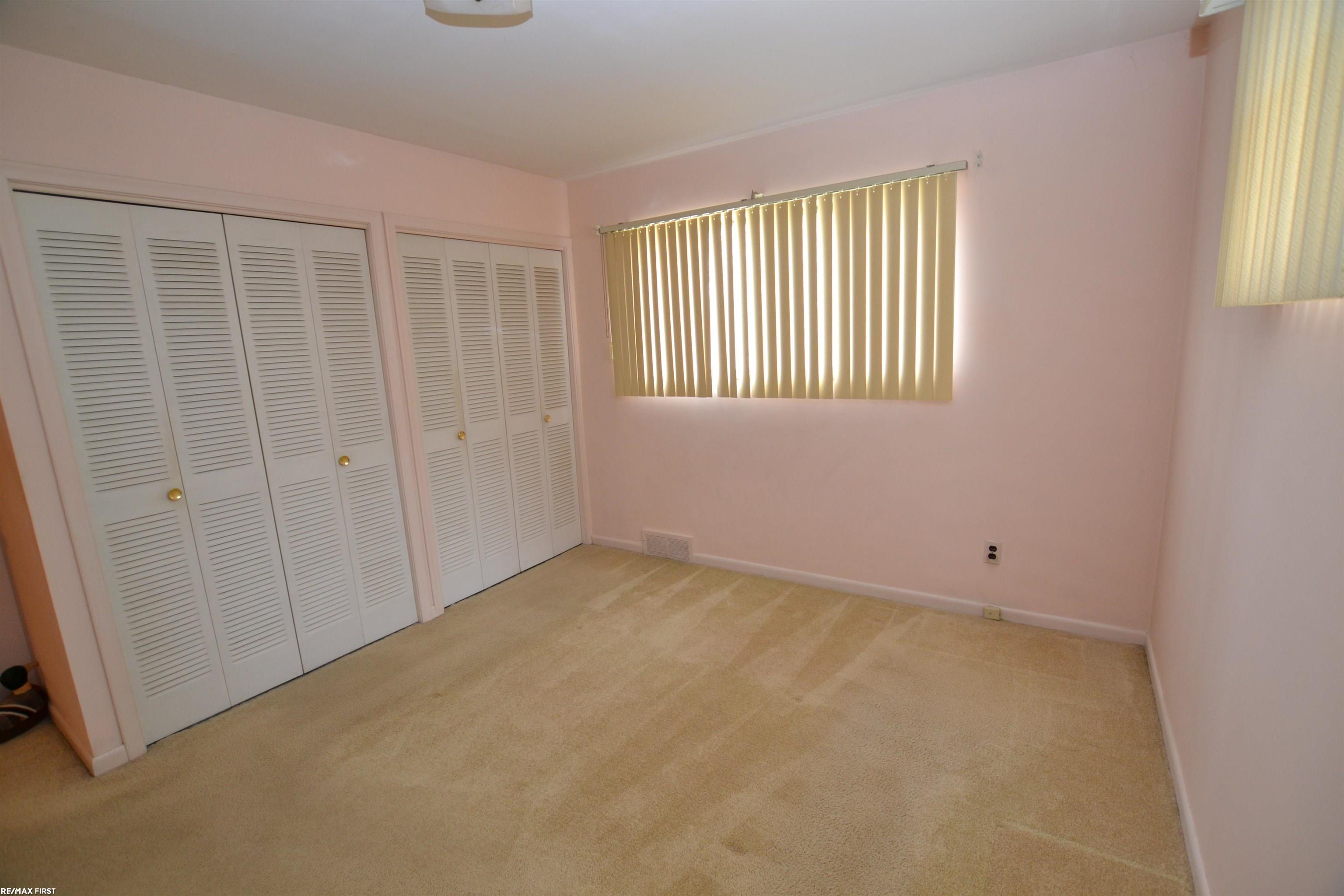 31043 Kelly Road Fraser, MI 48026 - Photo 13 of 26 50104147-12.JPG