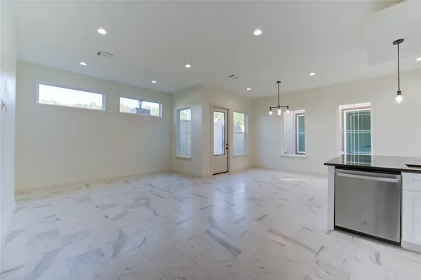 $3,000 | 2922 El Fenice Lane, Houston, TX 77057