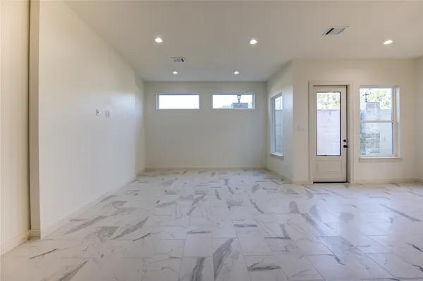 $3,000 | 2922 El Fenice Lane, Houston, TX 77057