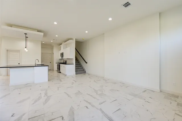 a view of livingroom with an empty space