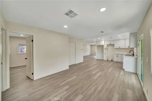 $275,000 | 27361 Sierra Highway, Unit 109, Canyon Country, CA 91351