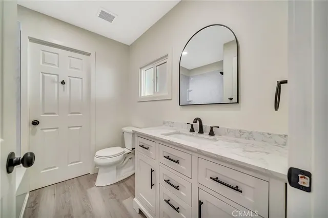 $275,000 | 27361 Sierra Highway, Unit 109, Canyon Country, CA 91351